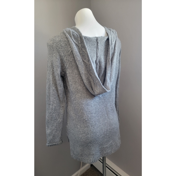 Soft & Cozy Hooded Sweater - Picture 3 of 6